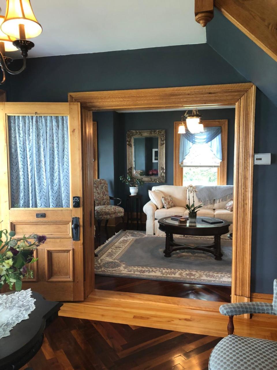 Toba'S Bed & Breakfast Lunenburg Buitenkant foto