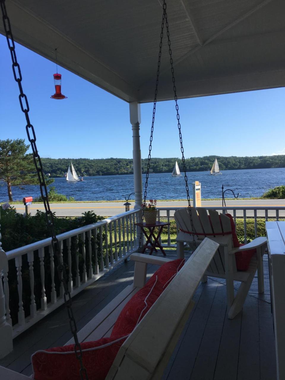 Toba'S Bed & Breakfast Lunenburg Buitenkant foto