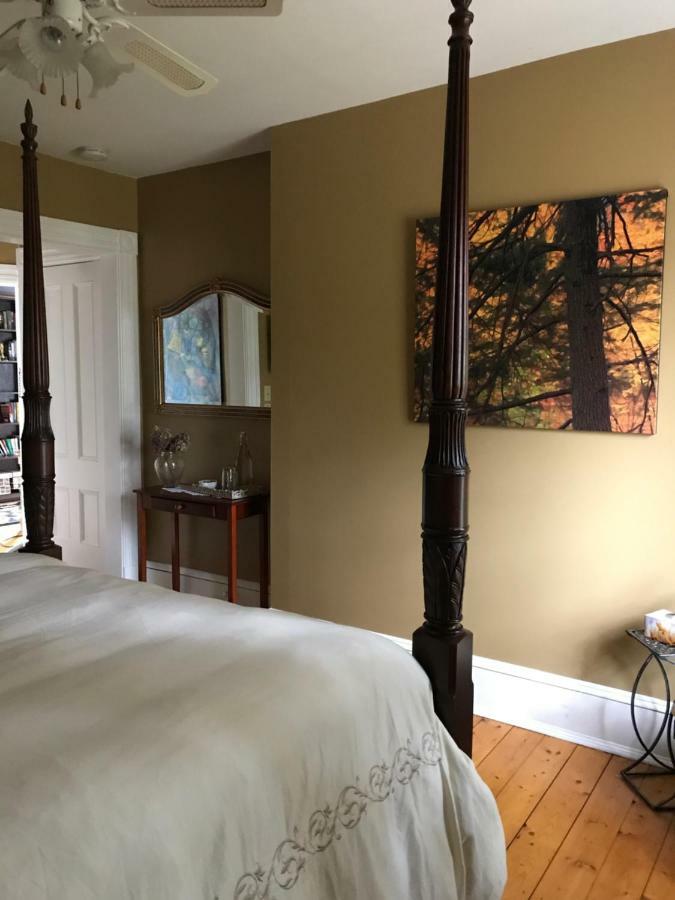 Toba'S Bed & Breakfast Lunenburg Buitenkant foto