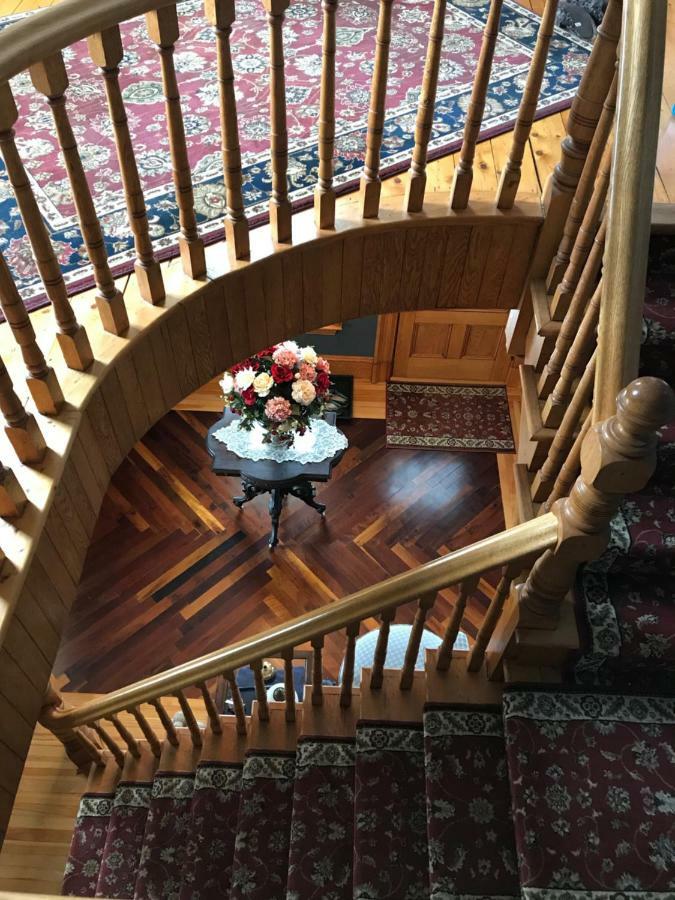 Toba'S Bed & Breakfast Lunenburg Buitenkant foto